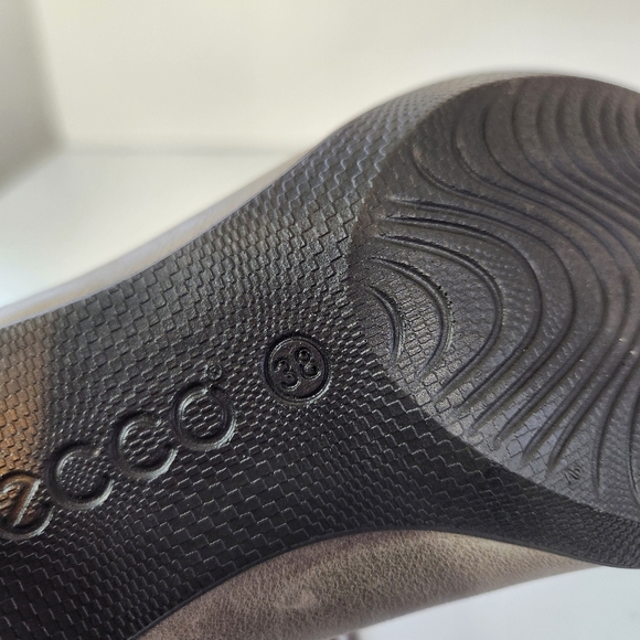 Ecco Women’s Ankle Boots Lace Up Gray Leather Block Heels Shoes Size 38 US 7 7.5 - Picture 7 of 9
